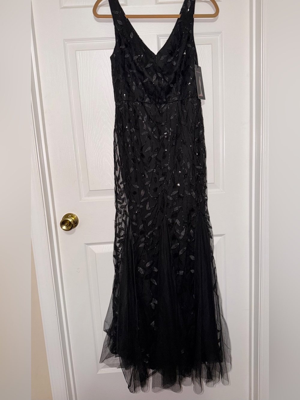Ever Pretty Black V-Neck Sequin Leaf Maxi Dress